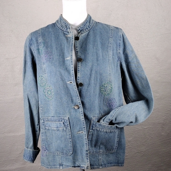 Denim & Co. Vintage Light Blue Embroidered High Collar Button Up Denim Shacket - Picture 14 of 14